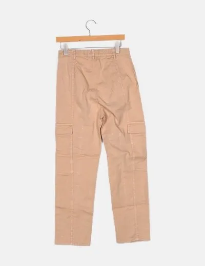 Bershka Pantalón denim beige cargo