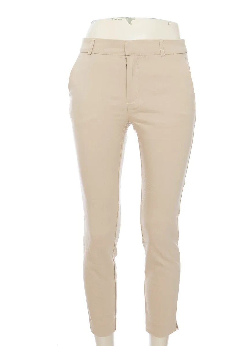 Pantalón color Beige - Stradivarius