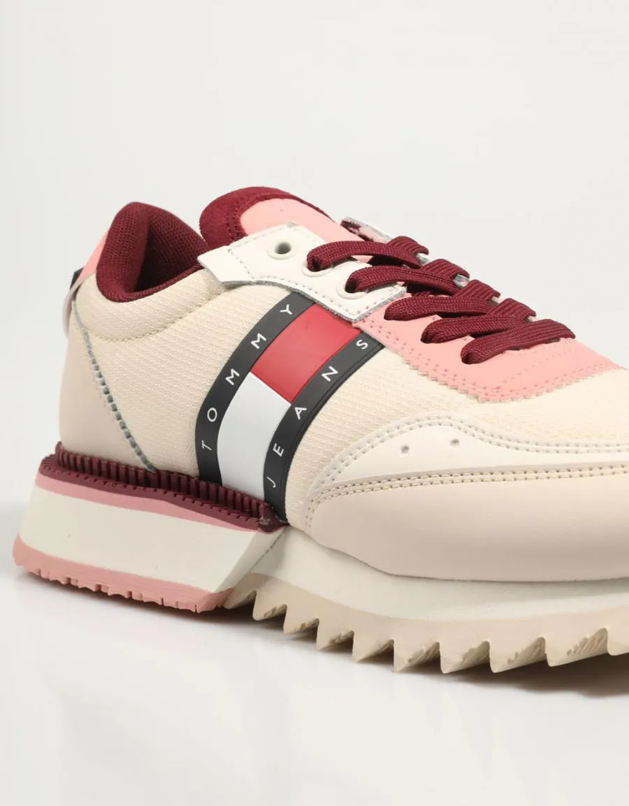  sapatilhas TOMMY HILFIGER Wmns Tommy Jeans Cleat en Bege 79956